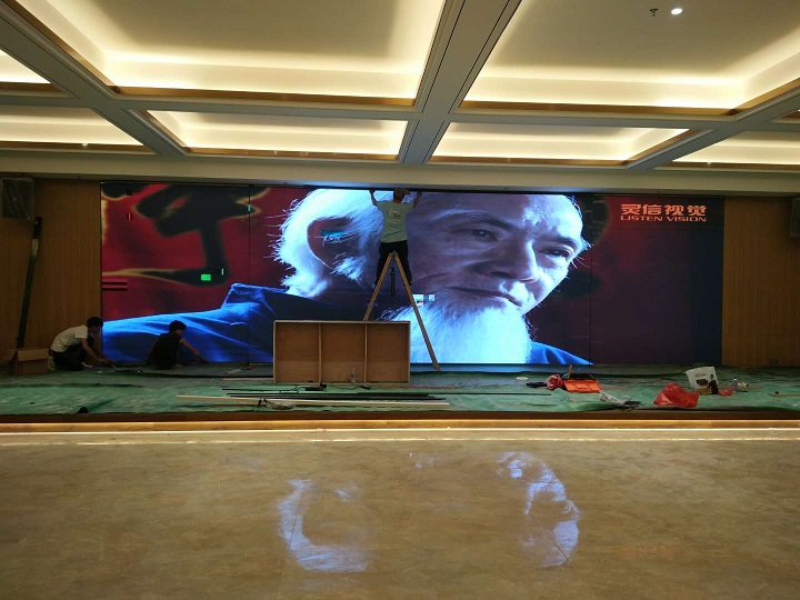 吉安市金光道30平方室内Q3E全彩主副屏