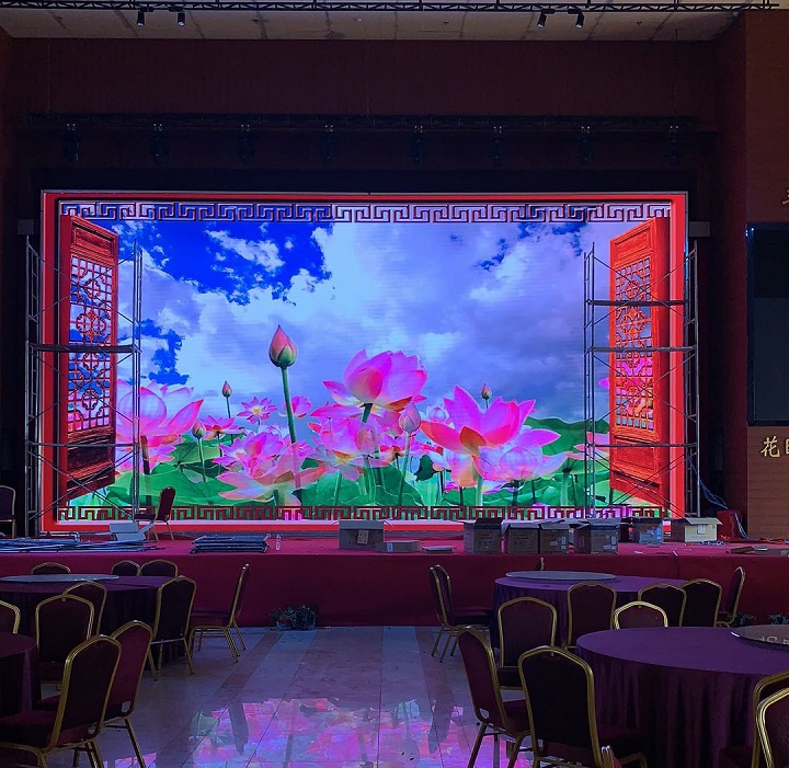 宜春市丰城花园大酒店70平方室内Q4全彩屏